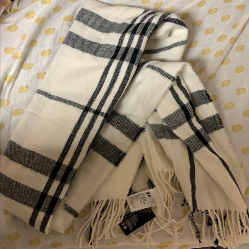 Super Cute scarf